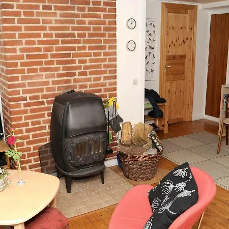 بيت للعطل Two-bedroom Holiday In 1